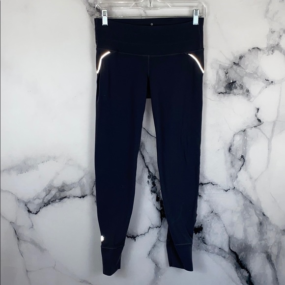 Athleta Pants - 🎁 ATHLETA ruching leg detail leggings size small